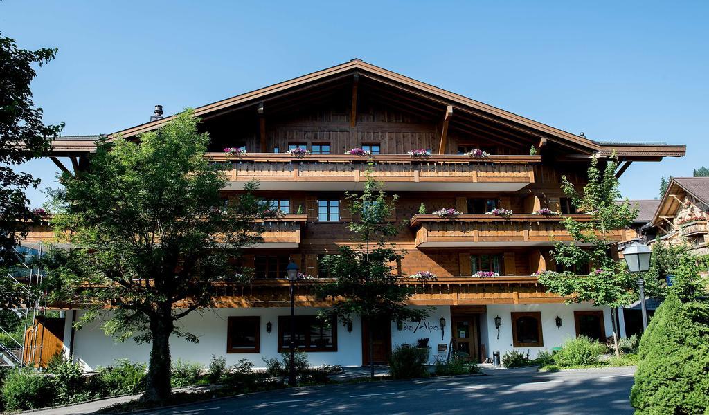 Hotel Des Alpes Superieur グスタード エクステリア 写真