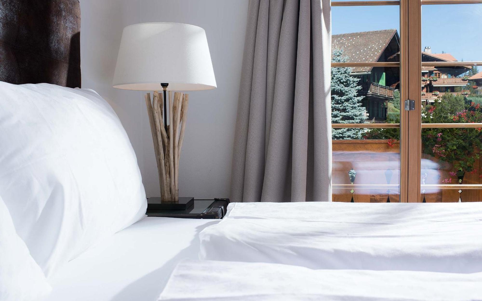 Hotel Des Alpes Superieur グスタード エクステリア 写真