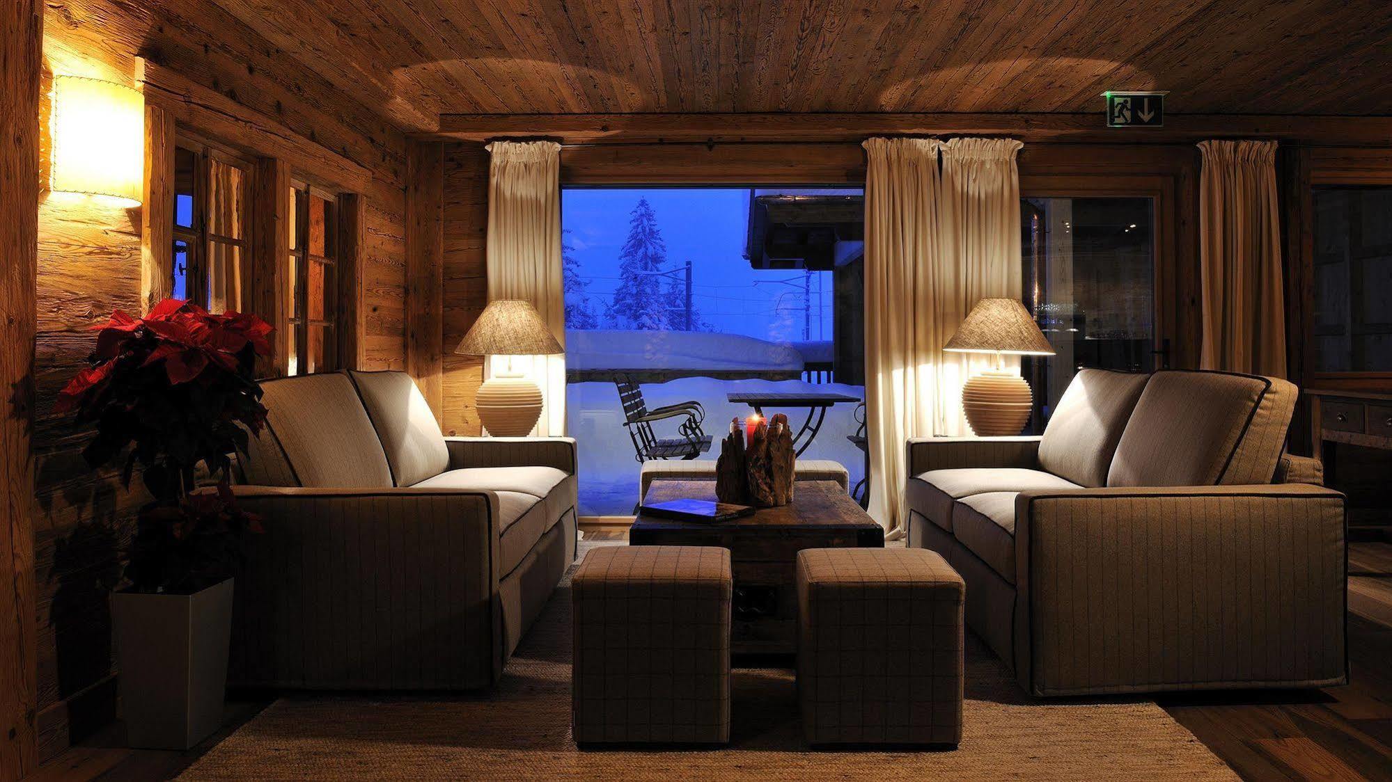 Hotel Des Alpes Superieur グスタード エクステリア 写真